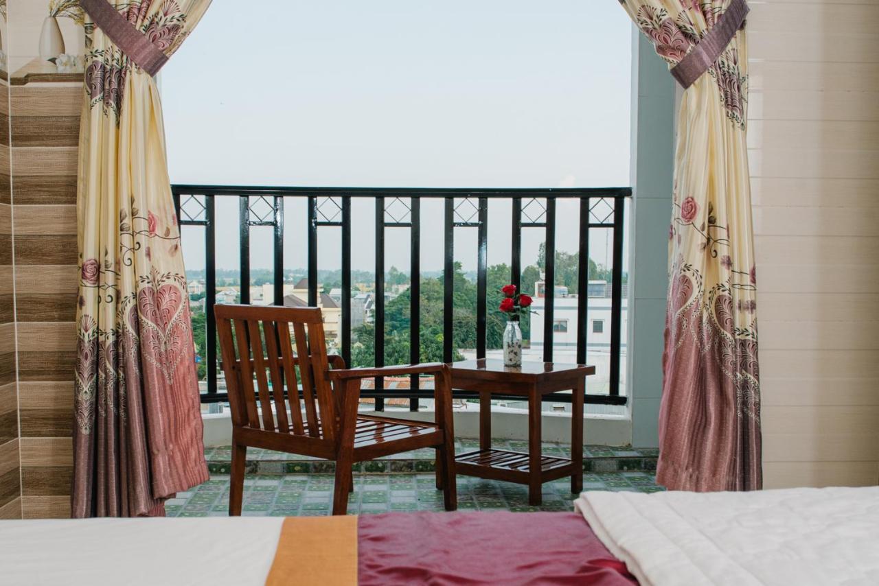 Hiep Hoa Hotel เจิวด๊ก ภายนอก รูปภาพ