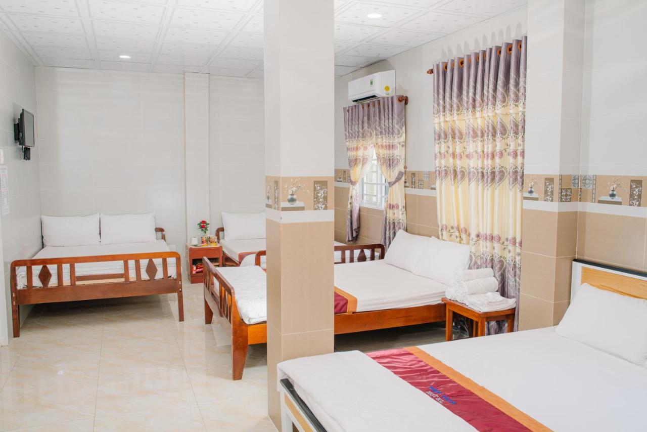 Hiep Hoa Hotel เจิวด๊ก ภายนอก รูปภาพ