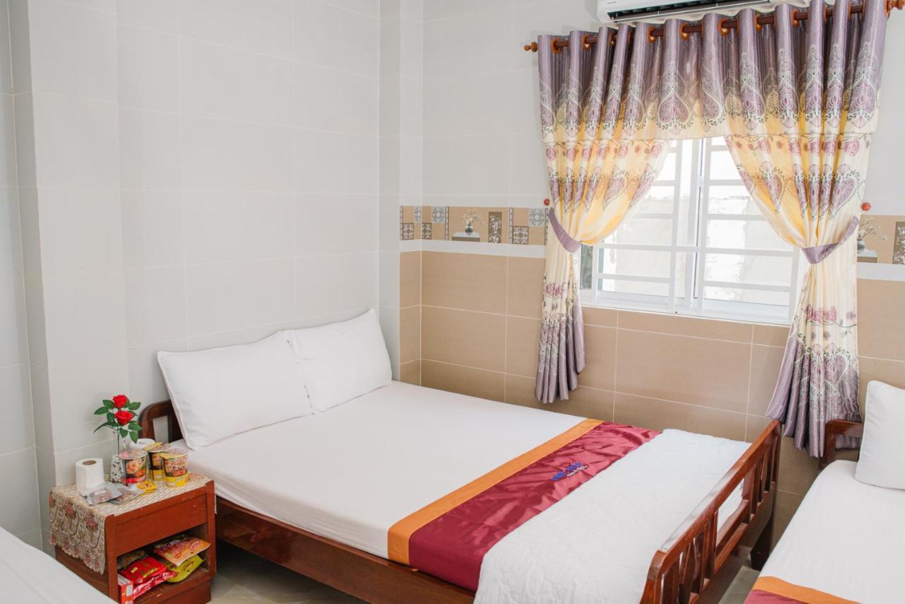 Hiep Hoa Hotel เจิวด๊ก ภายนอก รูปภาพ