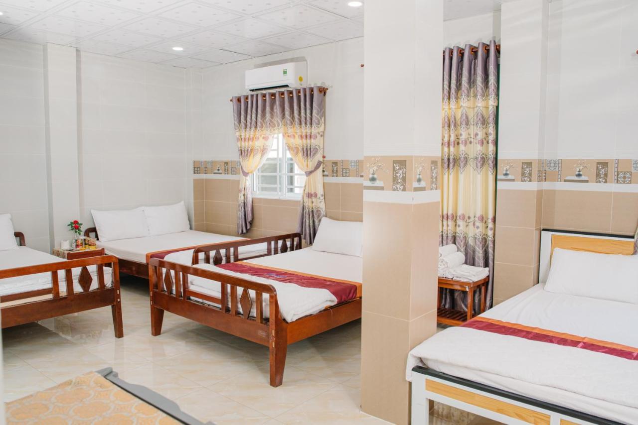 Hiep Hoa Hotel เจิวด๊ก ภายนอก รูปภาพ
