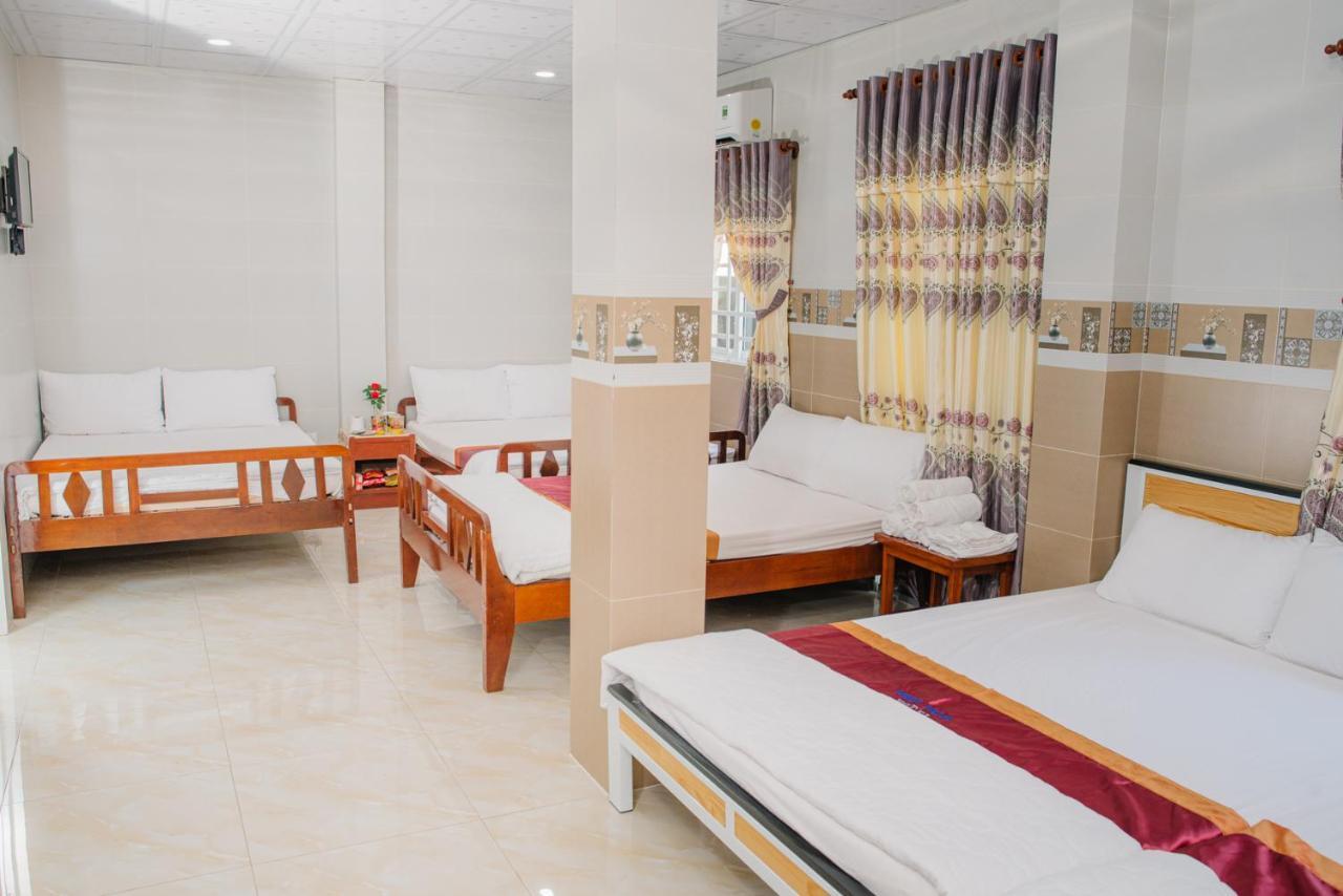 Hiep Hoa Hotel เจิวด๊ก ภายนอก รูปภาพ