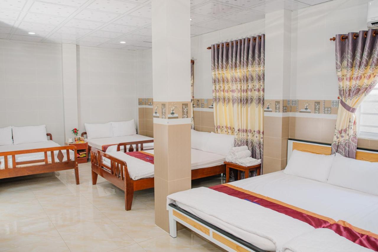 Hiep Hoa Hotel เจิวด๊ก ภายนอก รูปภาพ